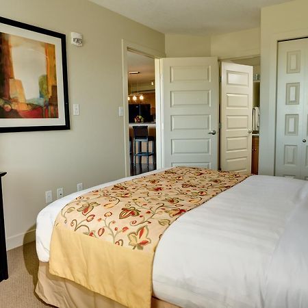 Clearwater Residence Hotel Timberlea Fort Mcmurray Szoba fotó